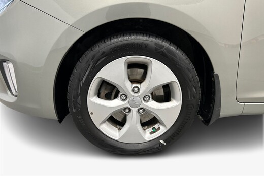 Kia Carens vaihtoauto