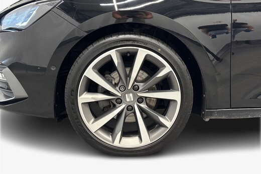 SEAT Leon Sportstourer vaihtoauto