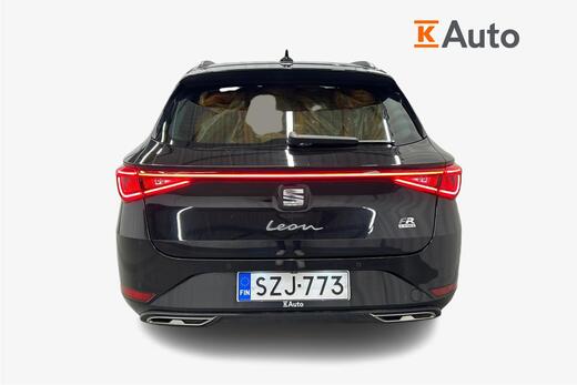 SEAT Leon Sportstourer vaihtoauto