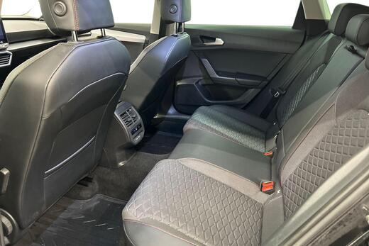SEAT Leon Sportstourer vaihtoauto