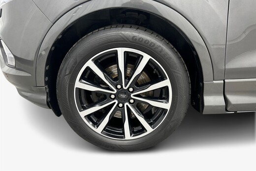 Ford Kuga vaihtoauto