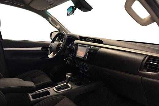 Toyota Hilux vaihtoauto