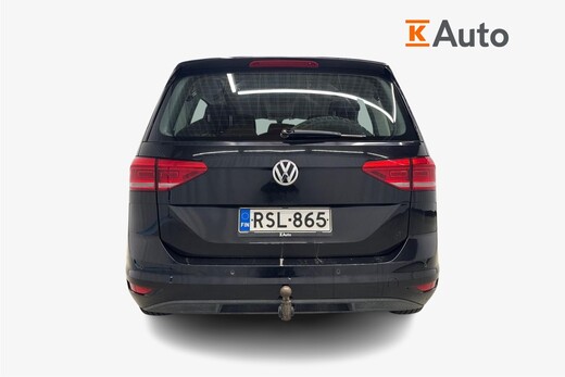 Volkswagen Touran vaihtoauto
