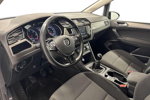 Volkswagen Touran vaihtoauto