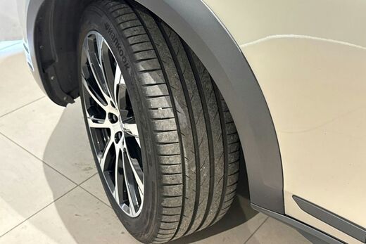 Volvo V90 Cross Country vaihtoauto