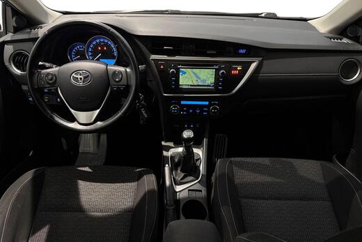 Toyota Auris vaihtoauto