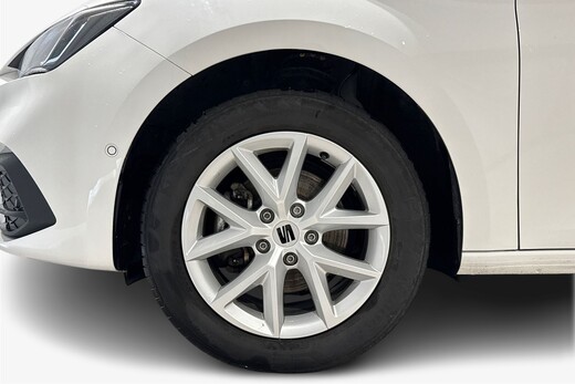 SEAT Leon Sportstourer vaihtoauto
