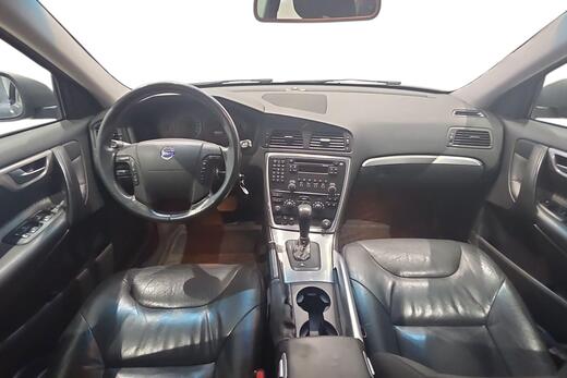 Volvo XC70 vaihtoauto