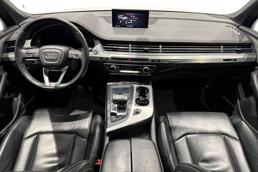 Audi Q7 vaihtoauto