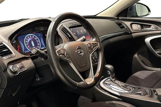 Opel Insignia vaihtoauto
