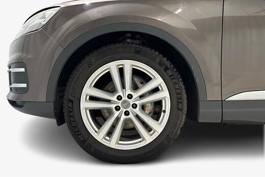 Audi Q7 vaihtoauto