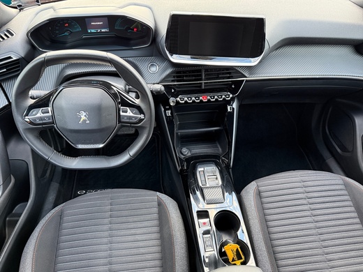 Peugeot e-2008 vaihtoauto