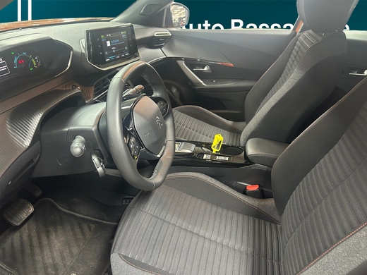 Peugeot e-2008 vaihtoauto