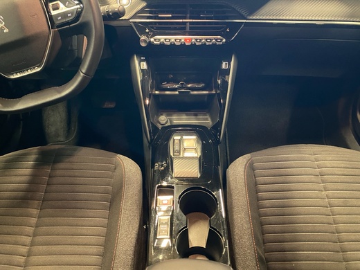Peugeot e-2008 vaihtoauto