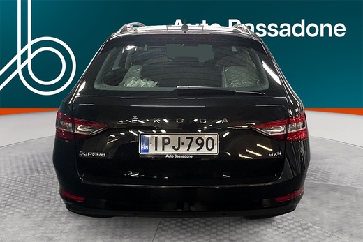 Skoda Superb vaihtoauto