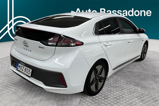 Hyundai IONIQ plug-in vaihtoauto