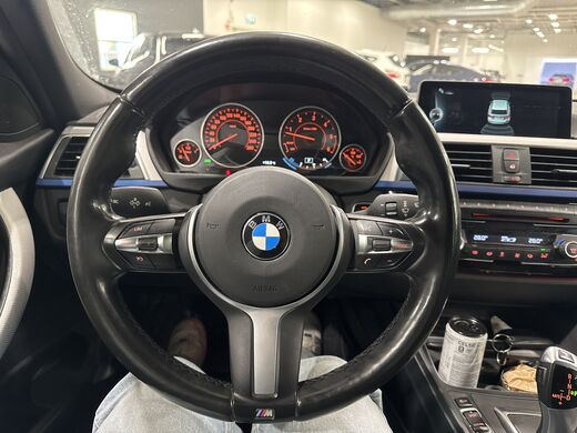 BMW 330 vaihtoauto