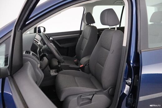 Volkswagen Touran vaihtoauto