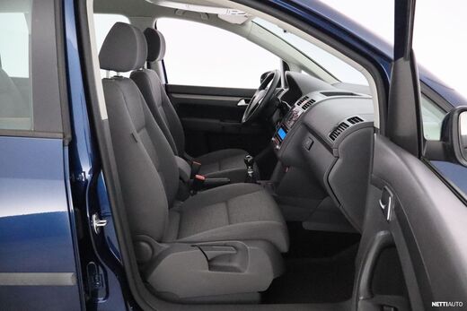 Volkswagen Touran vaihtoauto