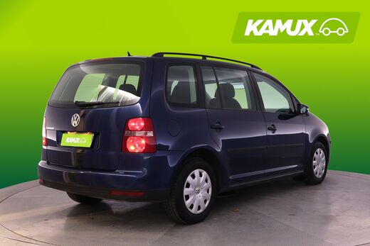 Volkswagen Touran vaihtoauto