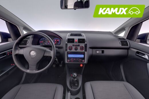 Volkswagen Touran vaihtoauto