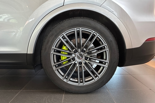 Porsche Cayenne vaihtoauto