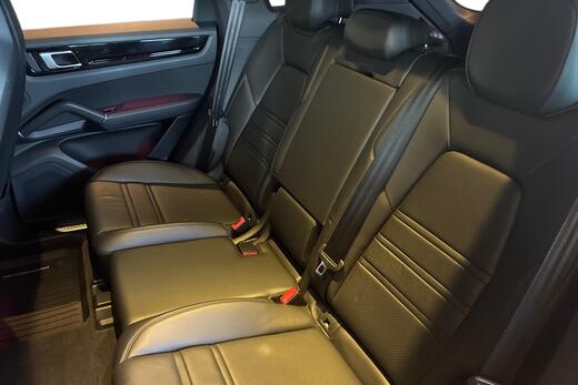 Porsche Cayenne vaihtoauto