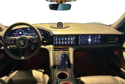 Porsche Taycan vaihtoauto