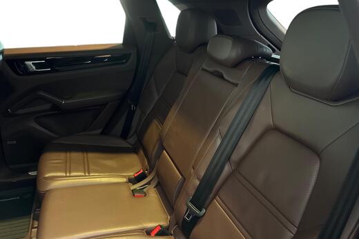 Porsche Cayenne vaihtoauto