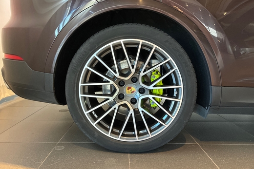 Porsche Cayenne vaihtoauto