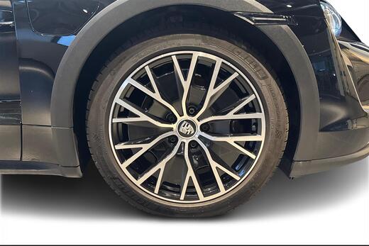 Porsche Taycan vaihtoauto