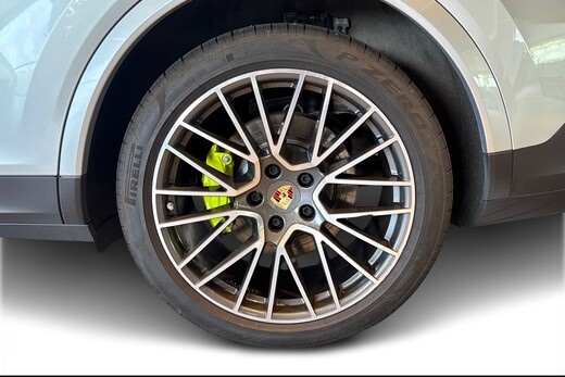 Porsche Cayenne vaihtoauto
