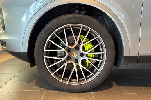 Porsche Cayenne vaihtoauto