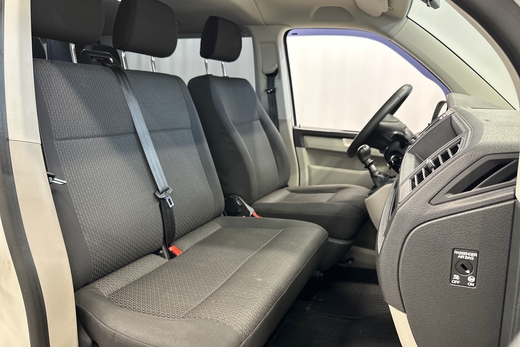 Volkswagen Caravelle vaihtoauto