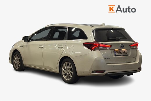 Toyota Auris vaihtoauto