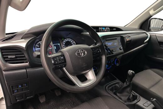 Toyota Hilux vaihtoauto