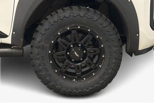 Toyota Hilux vaihtoauto