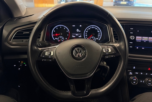 Volkswagen T-Roc vaihtoauto