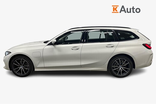 BMW 330 vaihtoauto