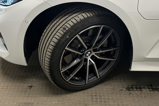 BMW 330 vaihtoauto