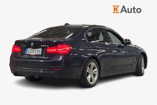 BMW 330 vaihtoauto