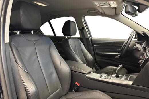 BMW 330 vaihtoauto