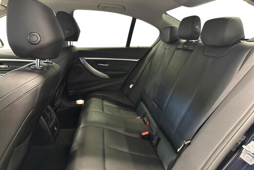 BMW 330 vaihtoauto