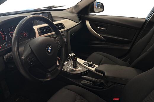 BMW 320 vaihtoauto