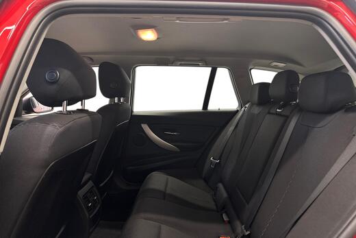 BMW 320 vaihtoauto