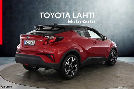 Toyota C-HR vaihtoauto