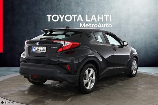 Toyota C-HR vaihtoauto