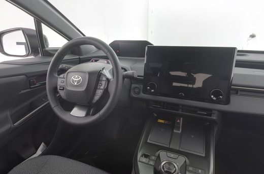 Toyota bZ4X vaihtoauto