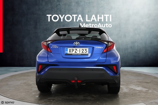 Toyota C-HR vaihtoauto