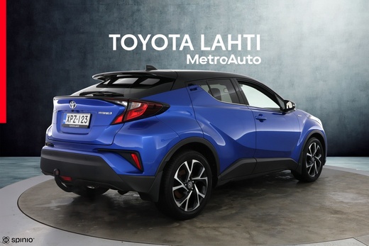 Toyota C-HR vaihtoauto
